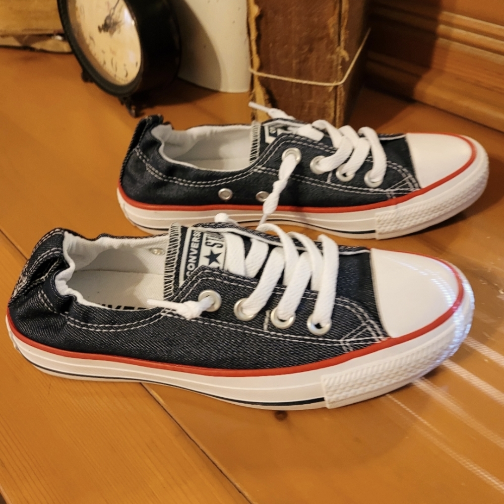 New Converse ladies sneakers